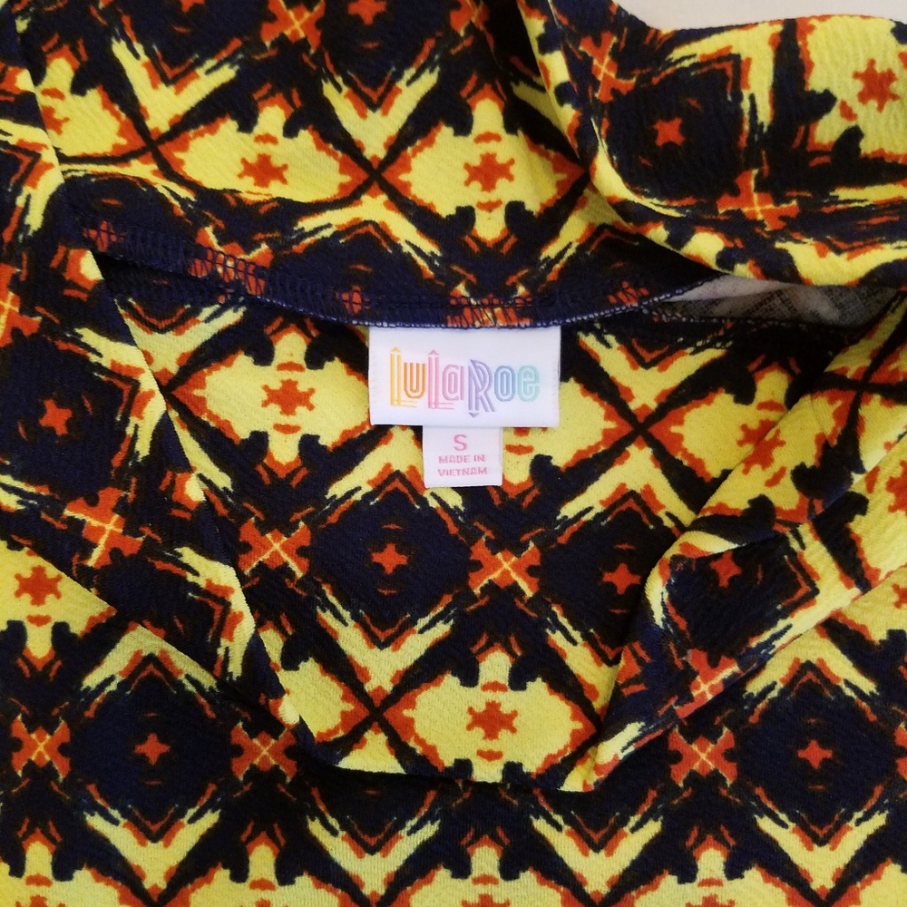 LulaRoe Cassie Pensil skirt - Picture 2 of 2